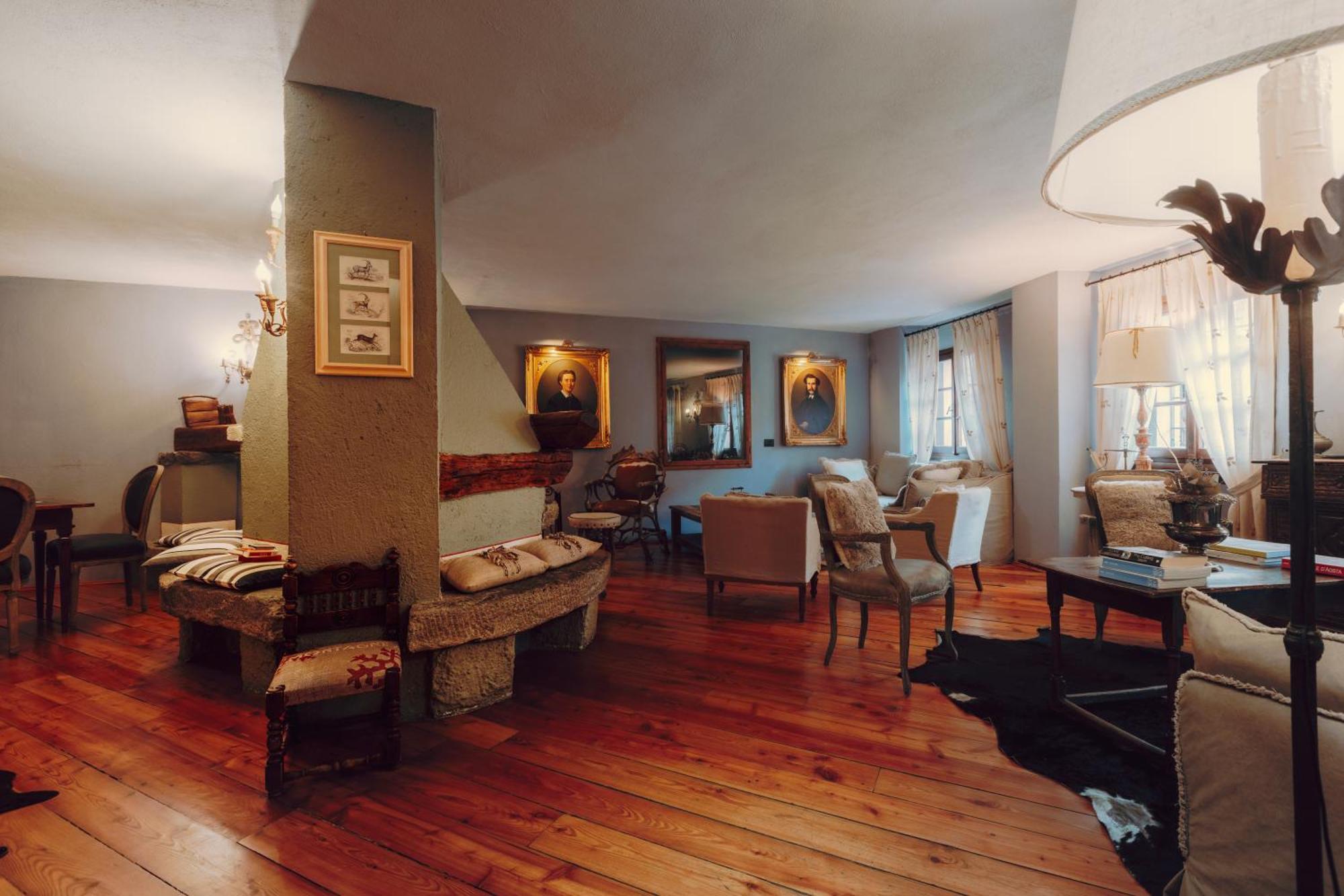 Locanda La Brenva - Estella Hotel Collection & Experience กูร์มาเยอร์ ภายนอก รูปภาพ